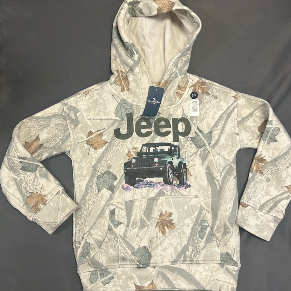 Abercrombie kids new with tags jeep hoodie size 5/6